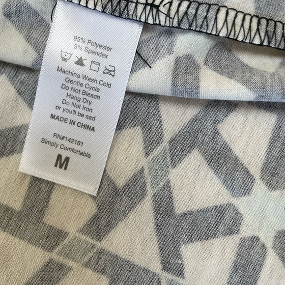 LulaRoe Irma style tunic.  Black white and teal.  Size Medium. - Picture 6 of 6